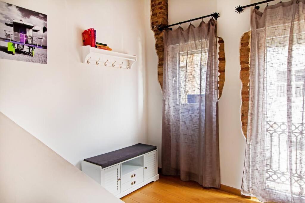 Estudio con terraza privada para disfrutar el sol Valencia Exterior foto